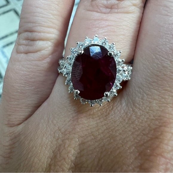 14k White Gold Diamond & Ruby Ring - Picture 4 of 9